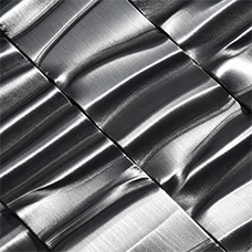Texture en inox poli argenté pour la finition d’une sculpture cheval en métal